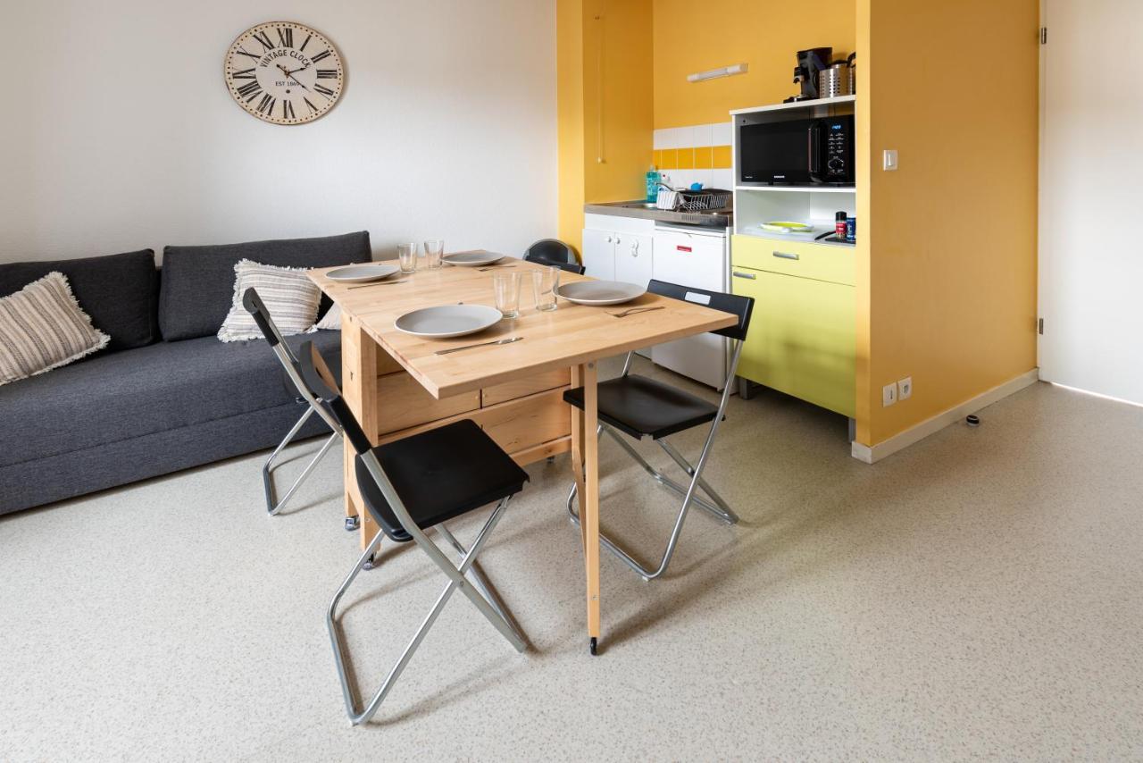 Studio Centre Ville Avec Parking Prive Cholet Eksteriør bilde